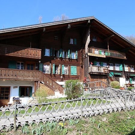 La Boutique Apartment Rossiniere Bagian luar foto