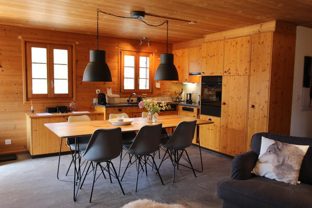 La Boutique Apartment Rossiniere Bagian luar foto