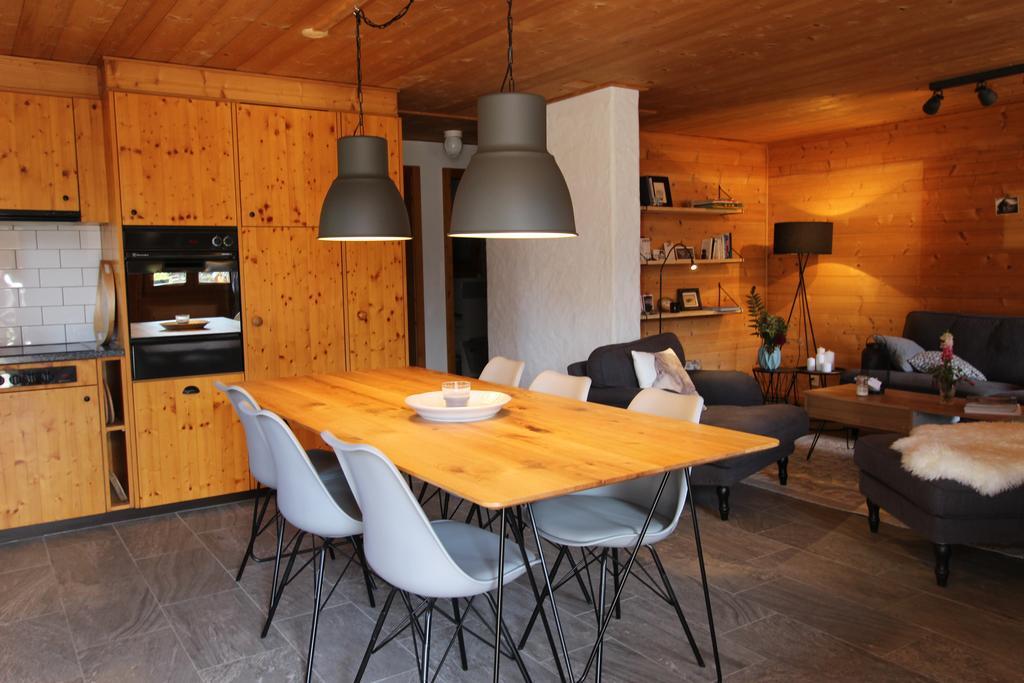 La Boutique Apartment Rossiniere Bagian luar foto