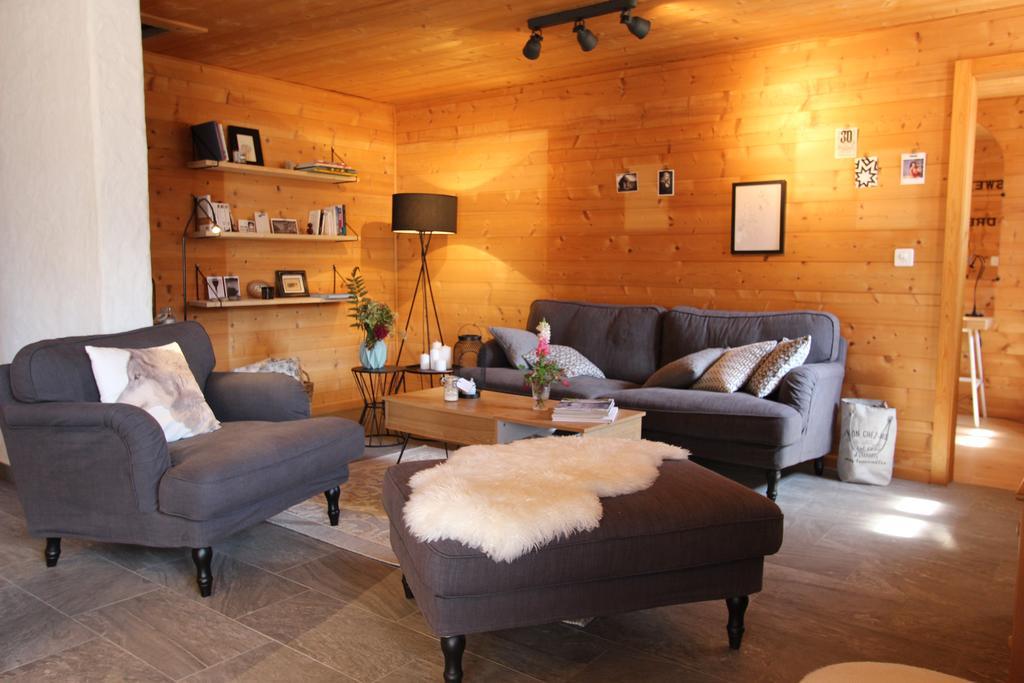 La Boutique Apartment Rossiniere Bagian luar foto